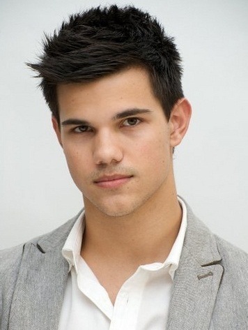 Taylor Lautner Favorite Movies Food Color Music Hobbies Biography - Taylor-Lautner-Favorite-Movies-Music-Sports-Things