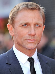 Daniel Craig Favorite Things Music Football Team Movie Hobbies Biography