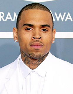 how tall is chris brown