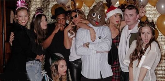 Taylor Swift 25th Birthday Party, Cake and Guests Pictures 13 December