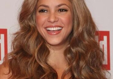 Shakira Body Measurements Height Weight Bra Size Shoe Statistics