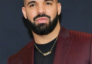 Rapper Drake Body Measurements Height Weight Shoe Size Statistics