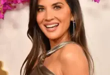 Olivia Munn Smile