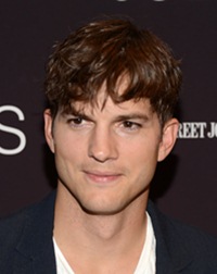 Ashton Kutcher Body Measurements Weight Height Shoe Size Vital Stats