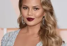 Chrissy Teigen Face