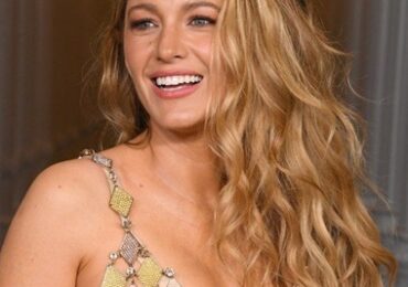 Blake Lively Body Measurements Shoe Size Height Weight Vital Stats