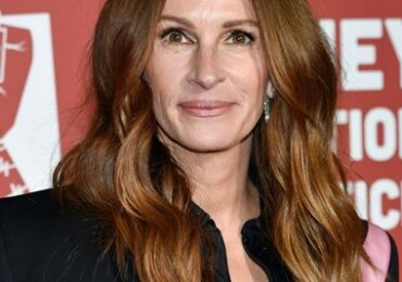 Julia Roberts Body Measurements Height Weight Bra Shoe Size Vital Stats