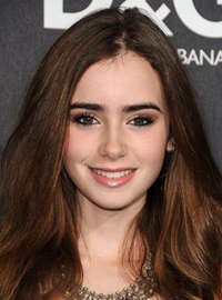 Lily Collins Body Measurements Bra Size Height Weight Shoe Vital Statistics