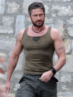 Gerard Butler Body Measurements Height Weight Biceps Shoe