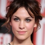Alexa Chung Body Measurements Height Weight Bra Size Shoe Vital Stats Facts