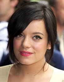 Lily Allen Body Measurements Height Weight Bra Size Shoe Vital Stats Facts