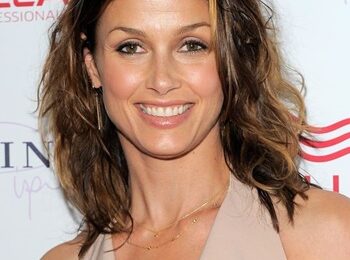 Bridget Moynahan Body Measurements Height Weight Shoe Size Vital Stats