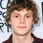 Evan Peters Body Measurements Weight Height Shoe Size Age Vital Stats