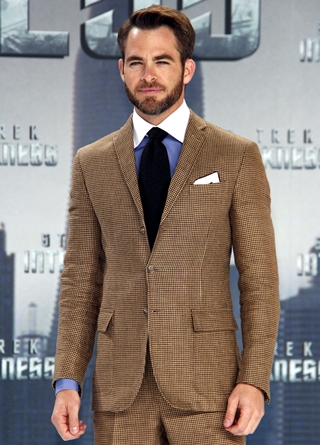 Chris Pine Body Measurements Height Weight