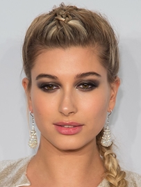 Hailey Baldwin Body Measurements Height Weight Bra Size Vital Stats Bio