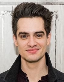 Brendon Urie Body Measurements Height Weight Shoe Size Vital Stats Facts