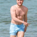 Olly Murs Body Measurements Height Weight Shoe Size Age Vital Stats Facts