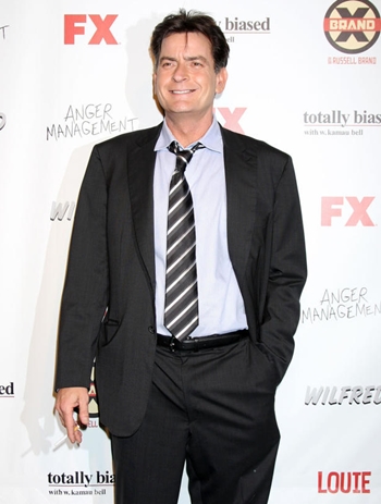 Charlie Sheen Body Measurements Height Weight