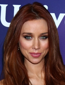 Una Healy Bra Size Height Weight Body Measurements Vital Stats Facts