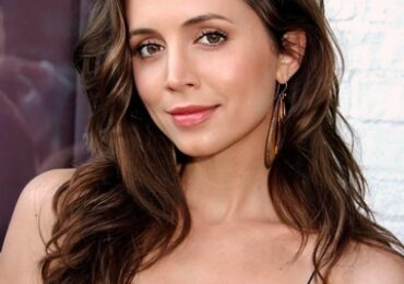 Eliza Dushku Body Measurements Height Weight Bra Size Statistics
