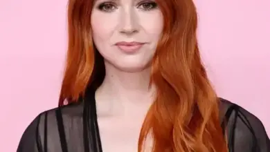 Karen Gillan close-up Photo showing her red hair and blue eyes