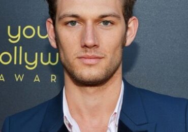 Alex Pettyfer Height Weight Body Measurements Shoe Size Stats Ethnicity