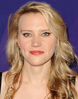 kate mckinnon bra actress measurements height weight body stats facts celebrityinside