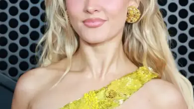 Zara Larsson Face