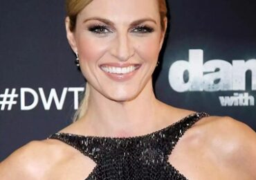 Erin Andrews Body Measurements Height Weight Bra Size Shoe Statistics