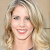 Emily Bett Rickards Height Weight Body Measurements Bra Size Age Family Wiki