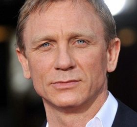 Daniel Craig Measurements Height Weight Shoe Size Body Facts Family Wiki