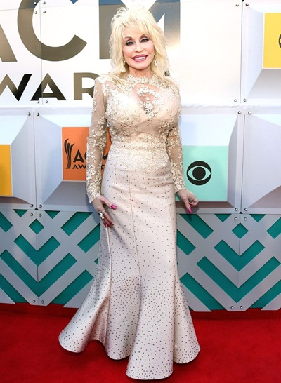 dolly parton body shape