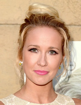 Anna Camp