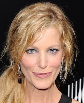 Actress Anna Gunn