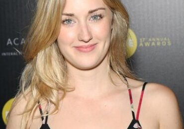 Ashley Johnson Body Measurements Height Weight Bra Size Shoe Statistics