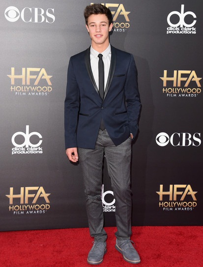 Cameron Dallas Height Weight Shoe Size