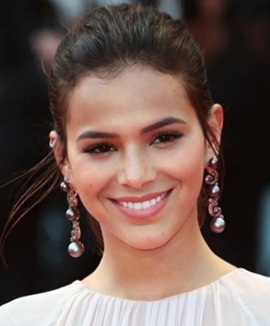 Actress Bruna Marquezine