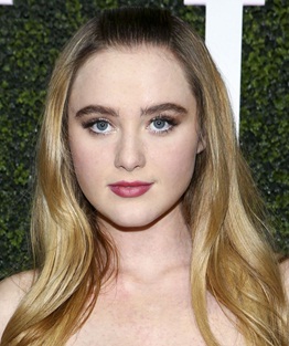 Kathryn Newton Height Weight Body Measurements Age Facts Family Bio