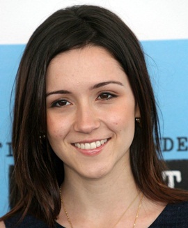 Actresss Shannon Woodward