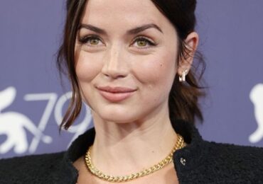 Ana de Armas Height Weight Body Measurements Bra Size Age Facts Bio