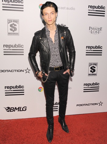 Andy Biersack Height Weight Shoe Size