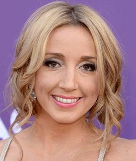 Singer Ashley Monroe