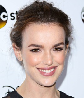 Actress Elizabeth Henstridge