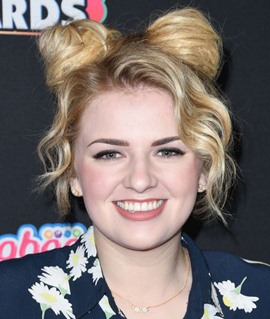 Singer Maddie Poppe