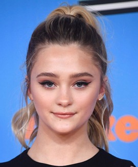 Actress Lizzy Greene