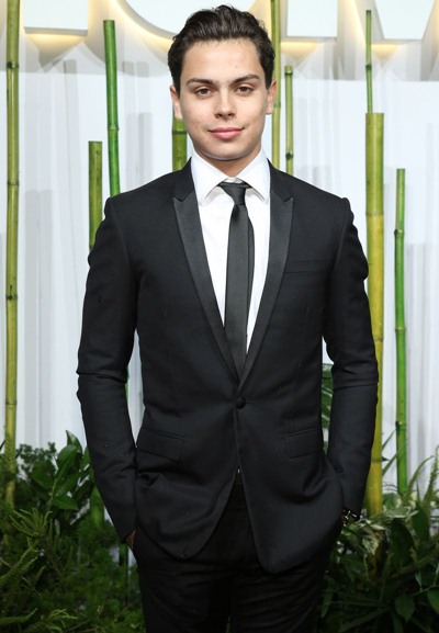 Jake T. Austin Body Measurements Stats