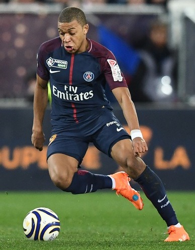 Kylian Mbappé Body Measurements Stats