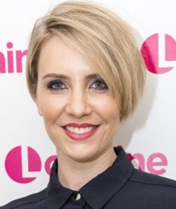 Singer Claire Richards