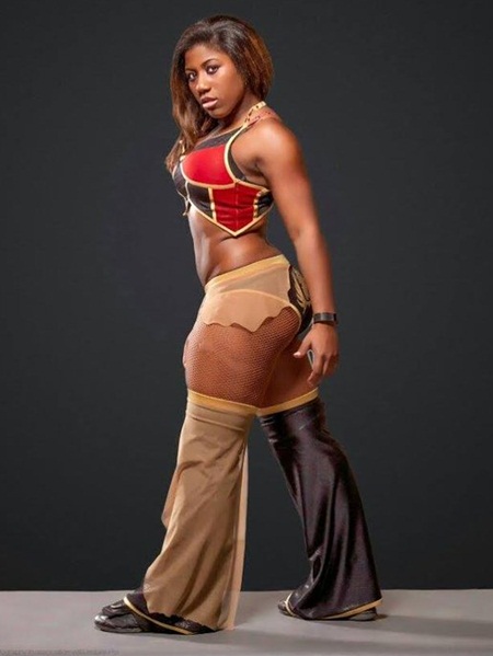 Ember Moon Height Weight Bra Size