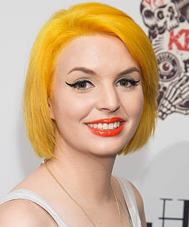 Emma Blackery Height Weight Body Measurements Bra Size Age Facts